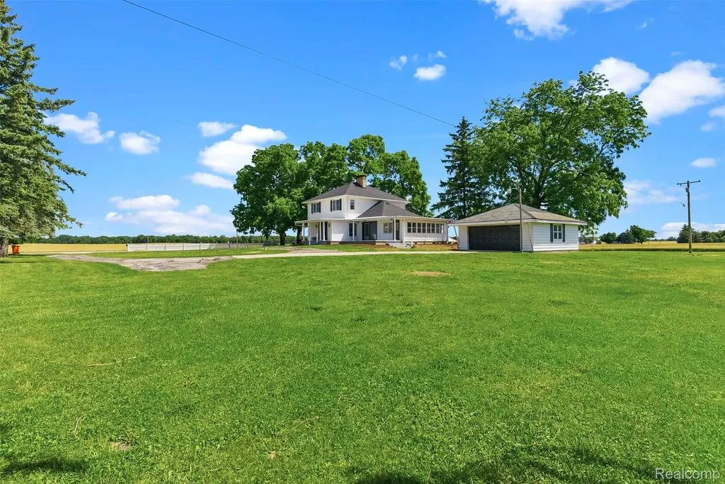 5843 W Dewey Road Owosso Charter Township MI 48867