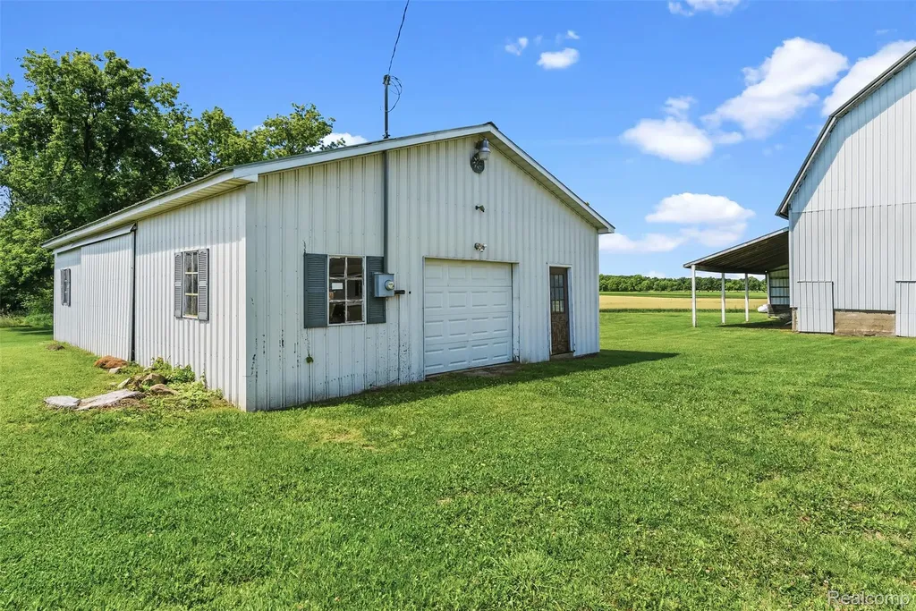 5843 W Dewey Road Owosso Charter Township MI 48867