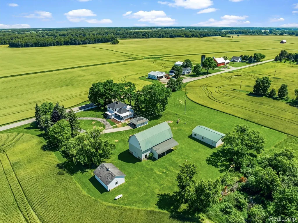 5843 W Dewey Road Owosso Charter Township MI 48867