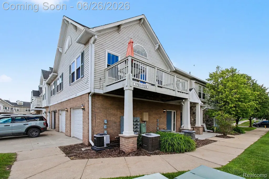 1723 Welland Street Howell City MI 48855