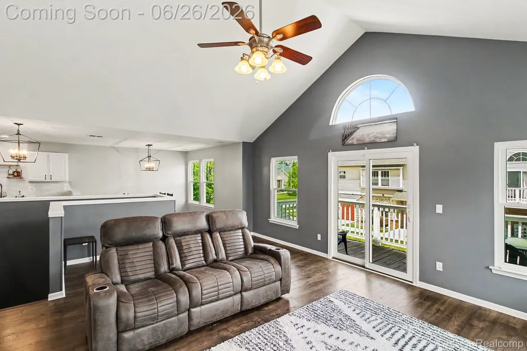 1723 Welland Street Howell City MI 48855