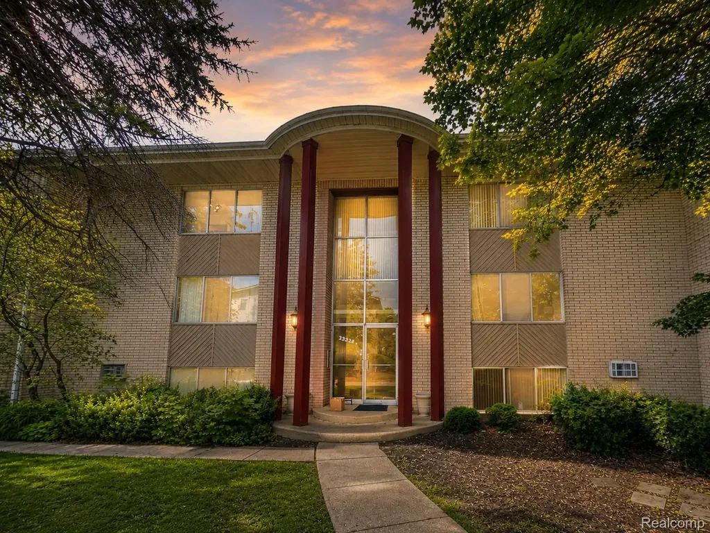 33234 Kingslane Court Farmington Hills City MI 48336