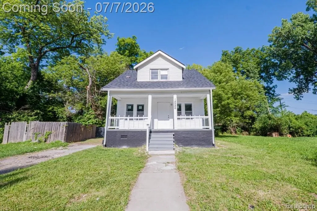18486 Trinity Street Detroit City MI 48219