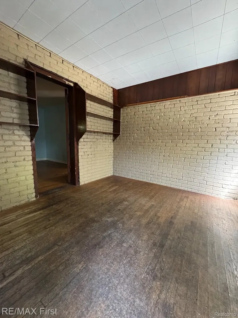 5760 Bishop Street Detroit City MI 48224