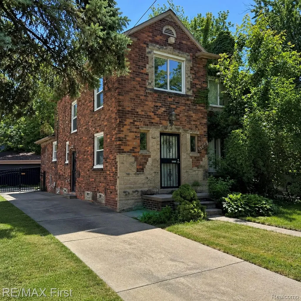 5760 Bishop Street Detroit City MI 48224