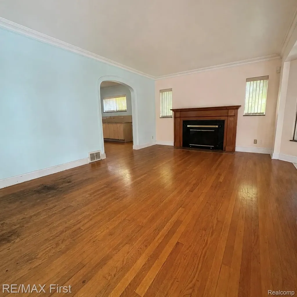5760 Bishop Street Detroit City MI 48224