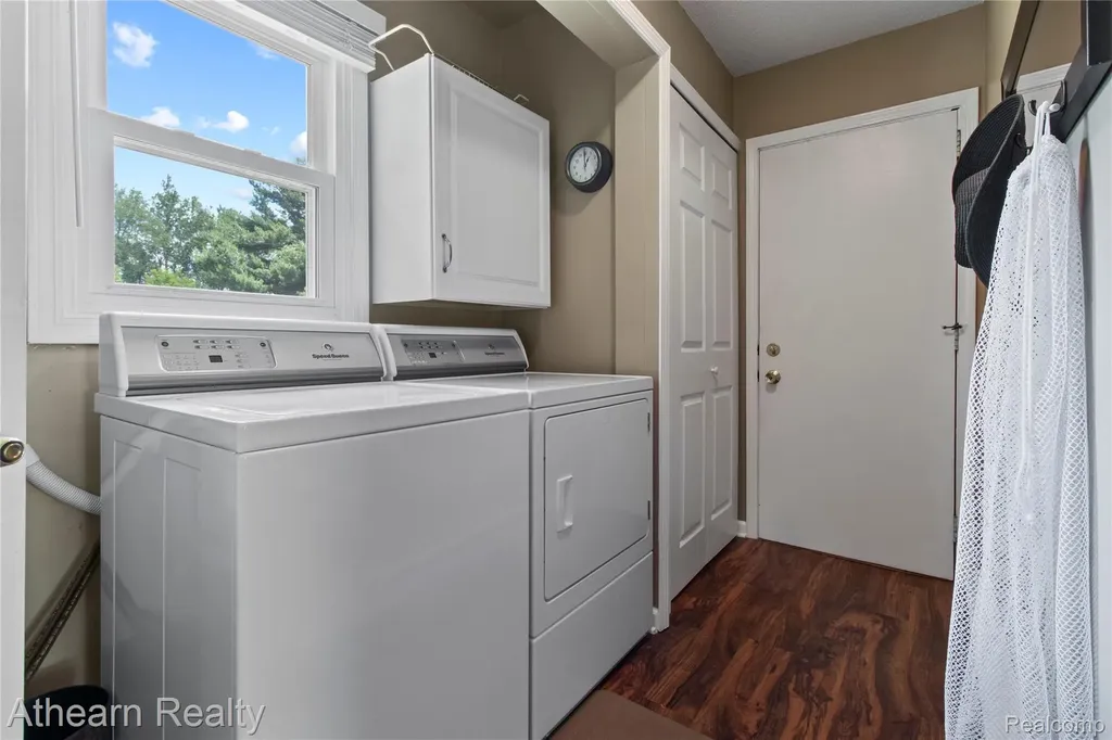 12427 Foley Road Tyrone Township MI 48430