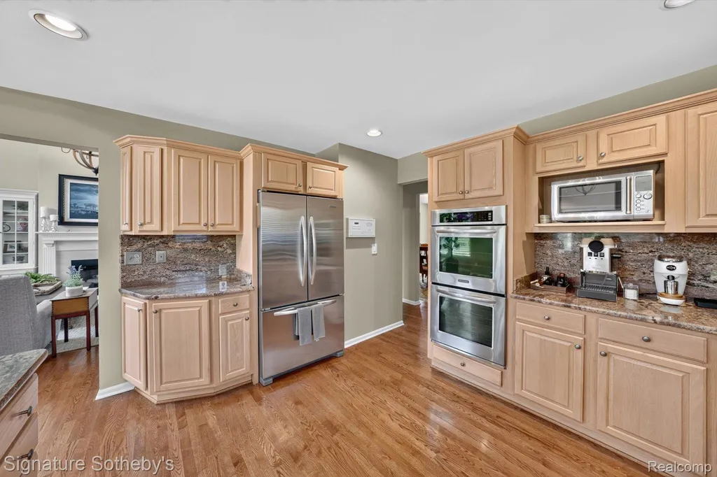 9880 Boulder Court Springfield Charter Township MI 48350