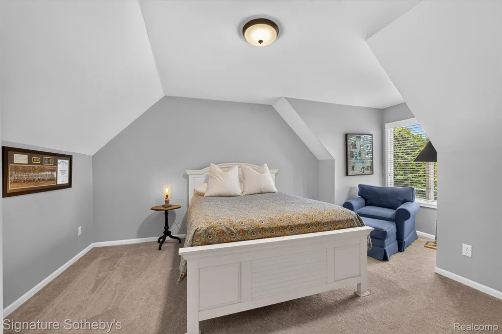 9880 Boulder Court Springfield Charter Township MI 48350