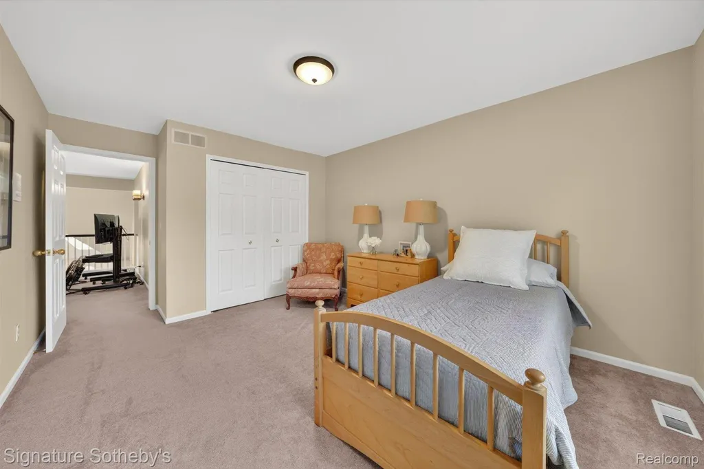 9880 Boulder Court Springfield Charter Township MI 48350
