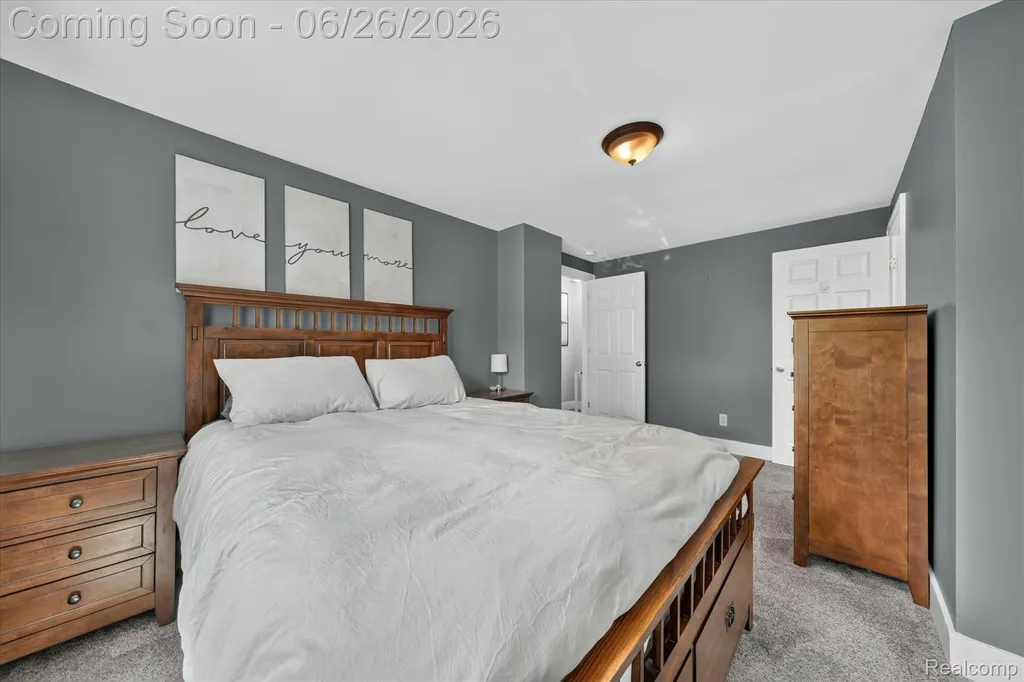 629 Bowers Street Clawson City MI 48017