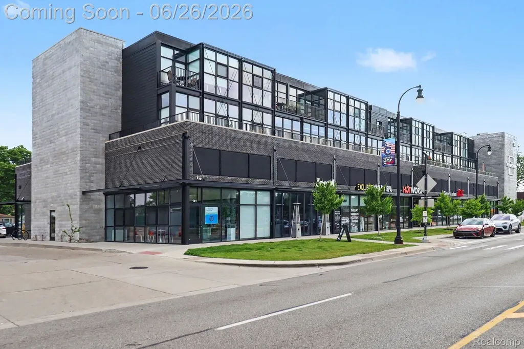 629 Bowers Street Clawson City MI 48017