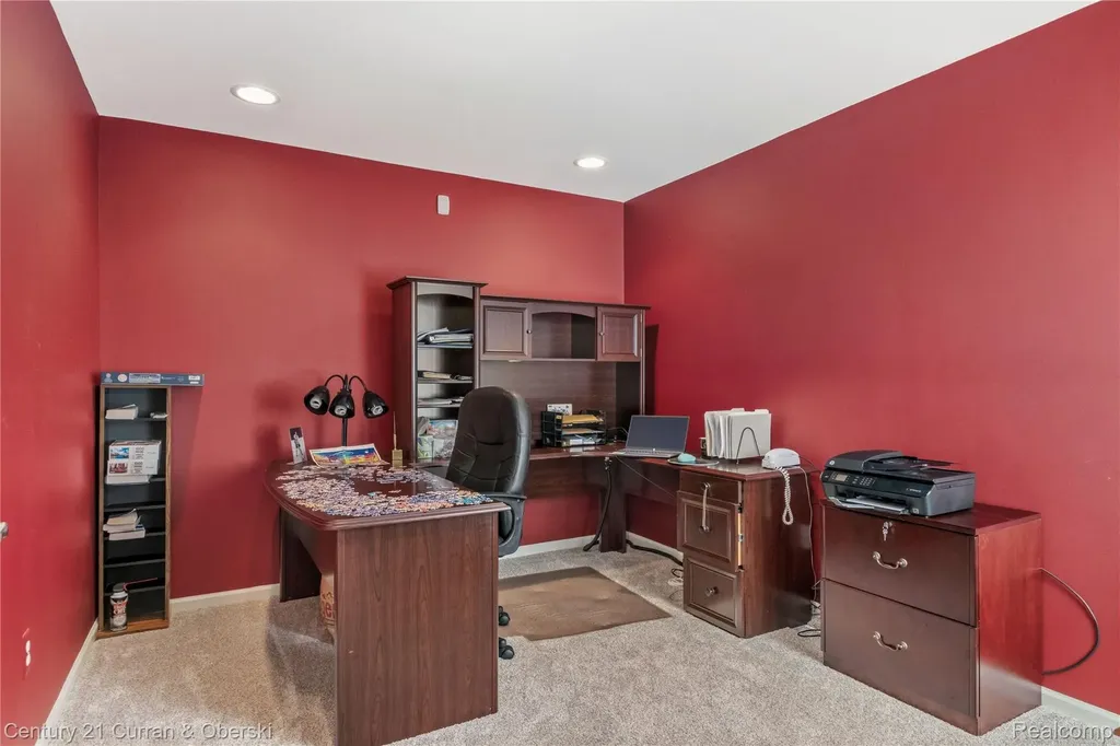 49468 N Glacier Northville Township MI 48168