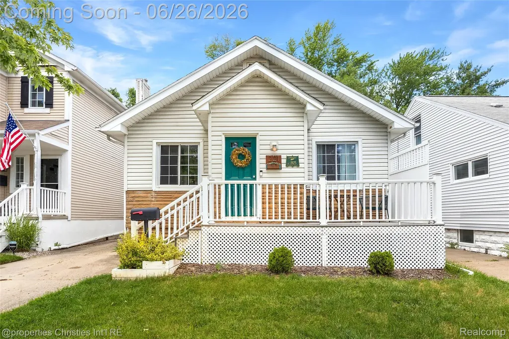 221 College Street Ferndale City MI 48220