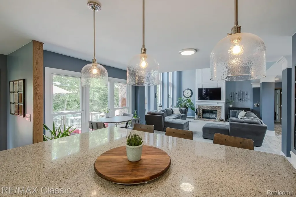 3790 Deer Springs Drive Oakland Charter Township MI 48306