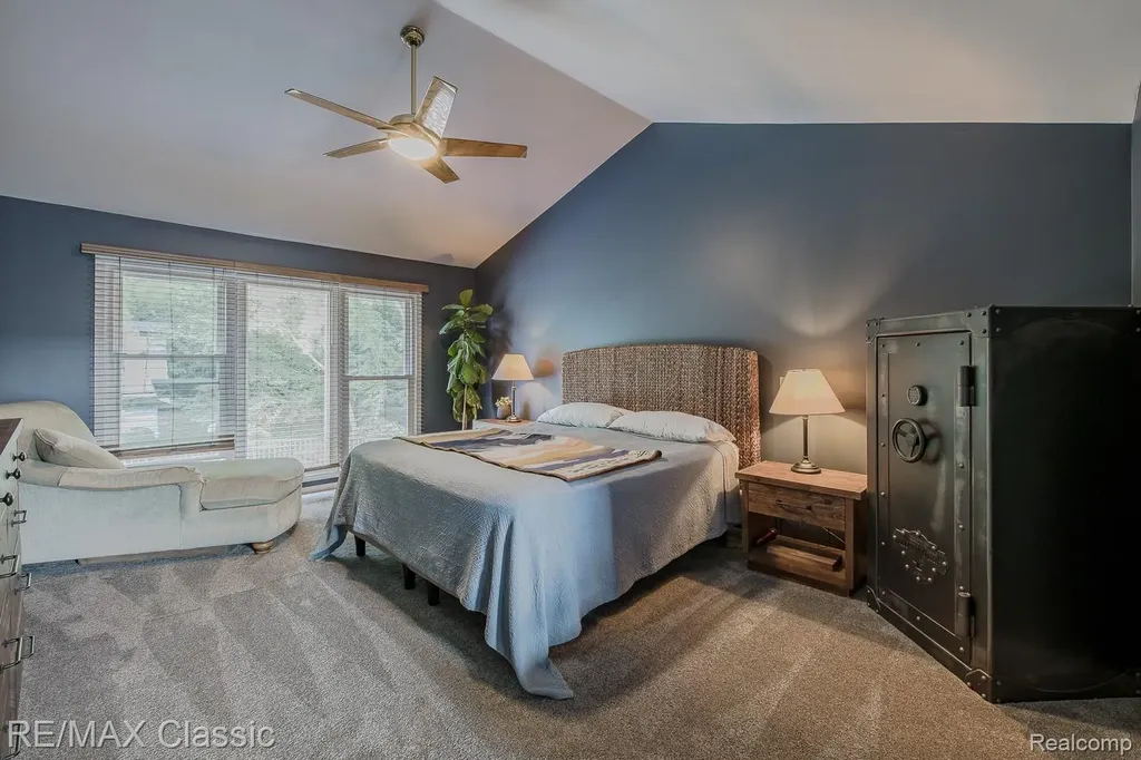 3790 Deer Springs Drive Oakland Charter Township MI 48306