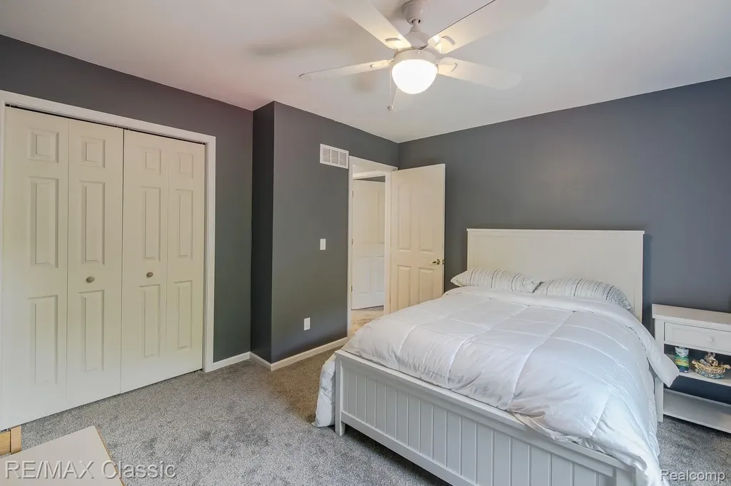 3790 Deer Springs Drive Oakland Charter Township MI 48306