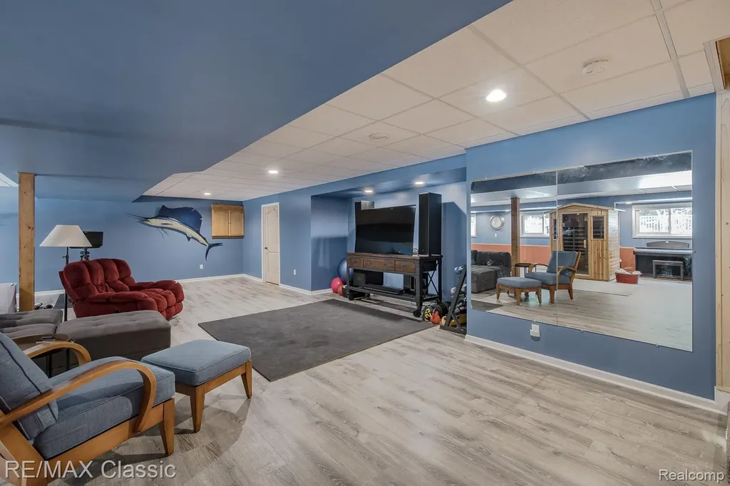 3790 Deer Springs Drive Oakland Charter Township MI 48306