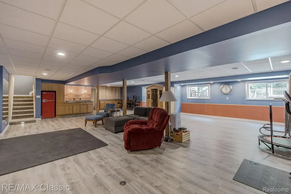 3790 Deer Springs Drive Oakland Charter Township MI 48306