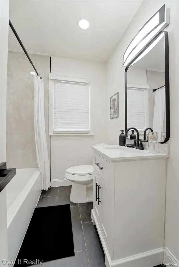 20190 Stansbury Street Detroit City MI 48235