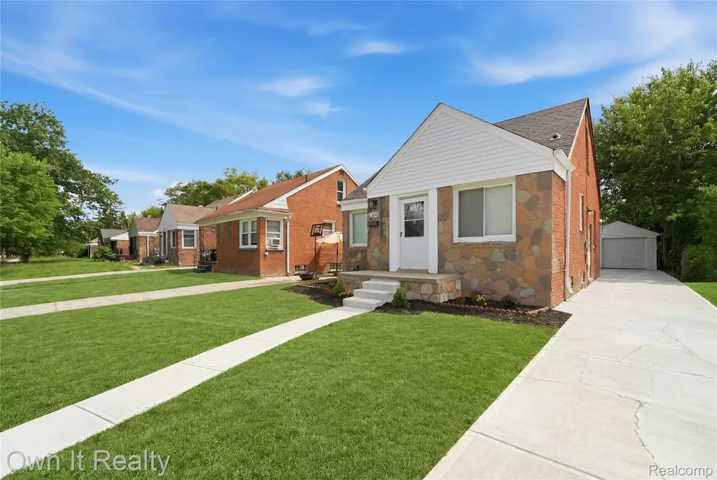 20190 Stansbury Street Detroit City MI 48235