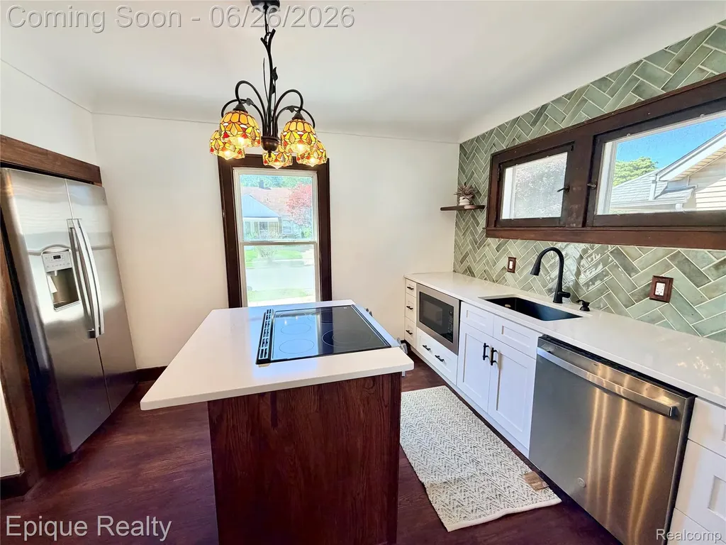 1010 Pearson Street Ferndale City MI 48220