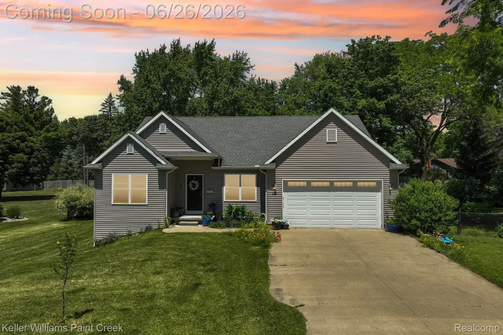 225 E Caledonia Street Howell City MI 48843