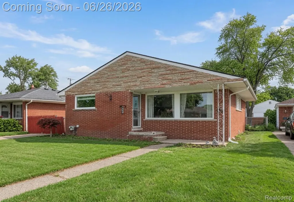 7660 Louise Court Westland City MI 48185