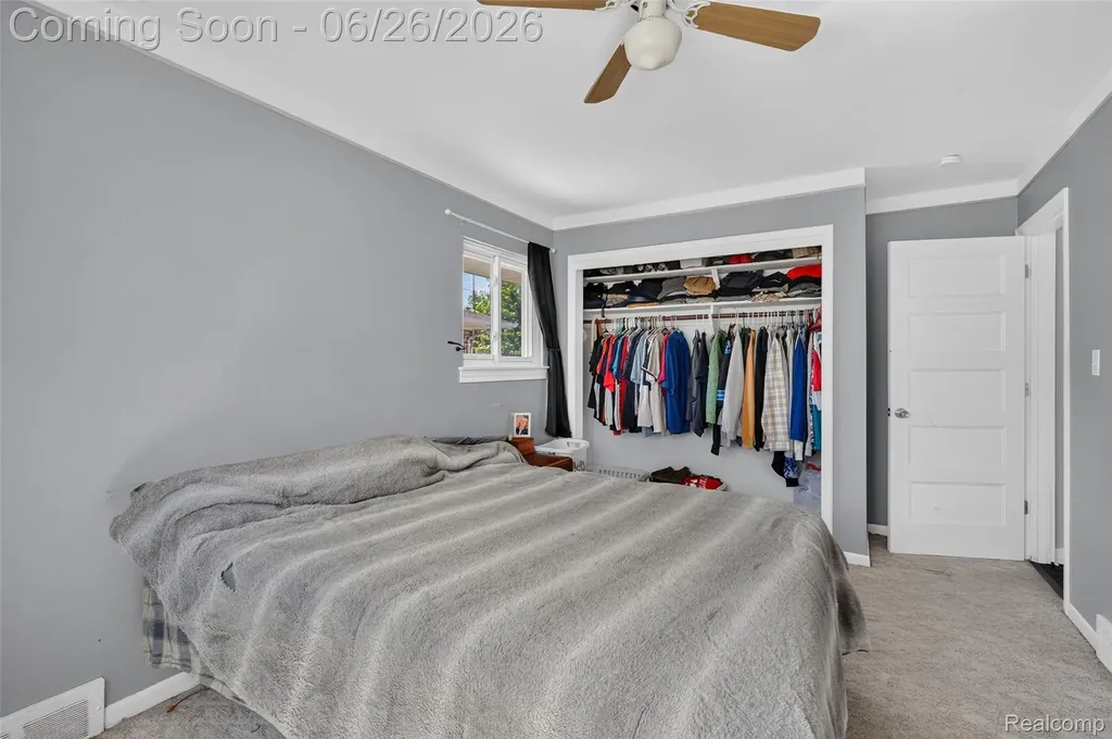 7660 Louise Court Westland City MI 48185