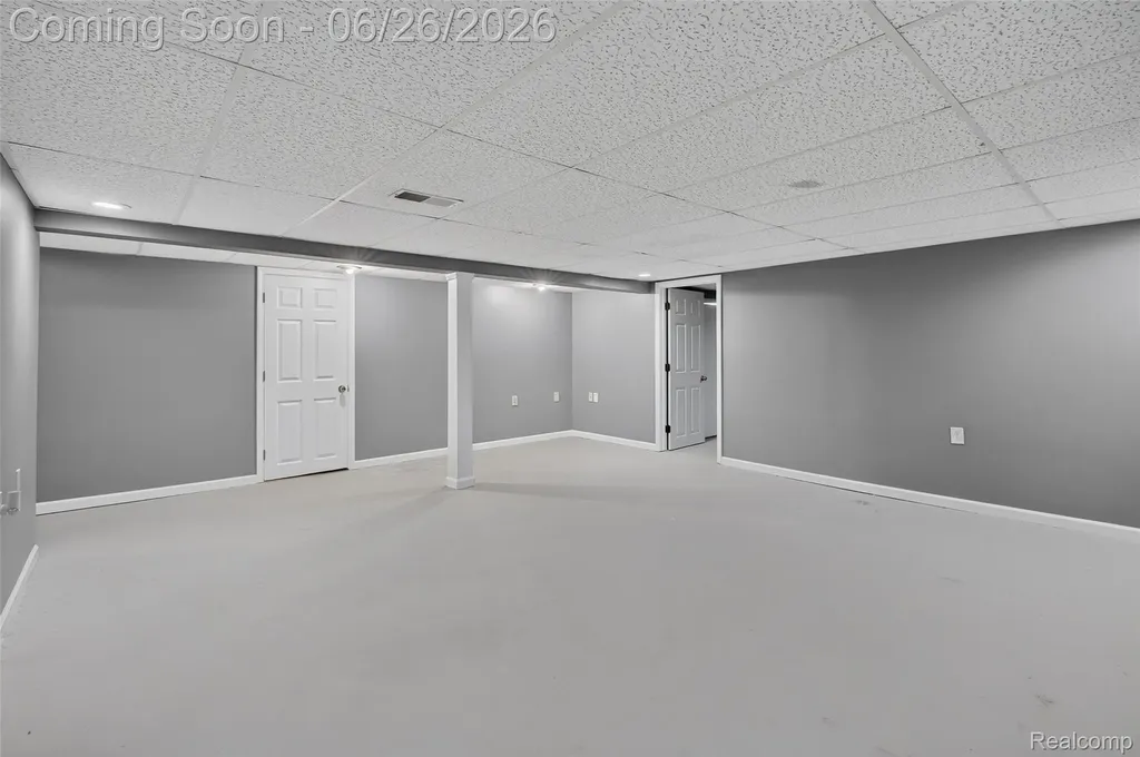 7660 Louise Court Westland City MI 48185