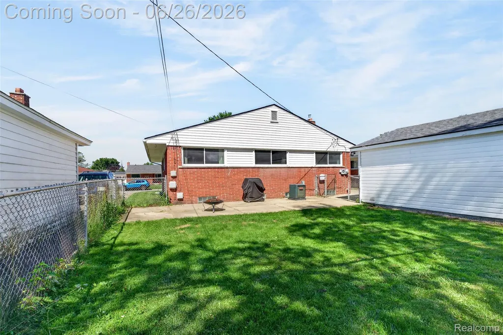 7660 Louise Court Westland City MI 48185