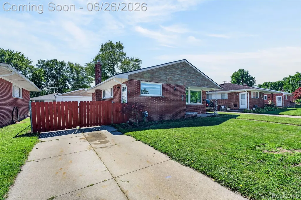 7660 Louise Court Westland City MI 48185