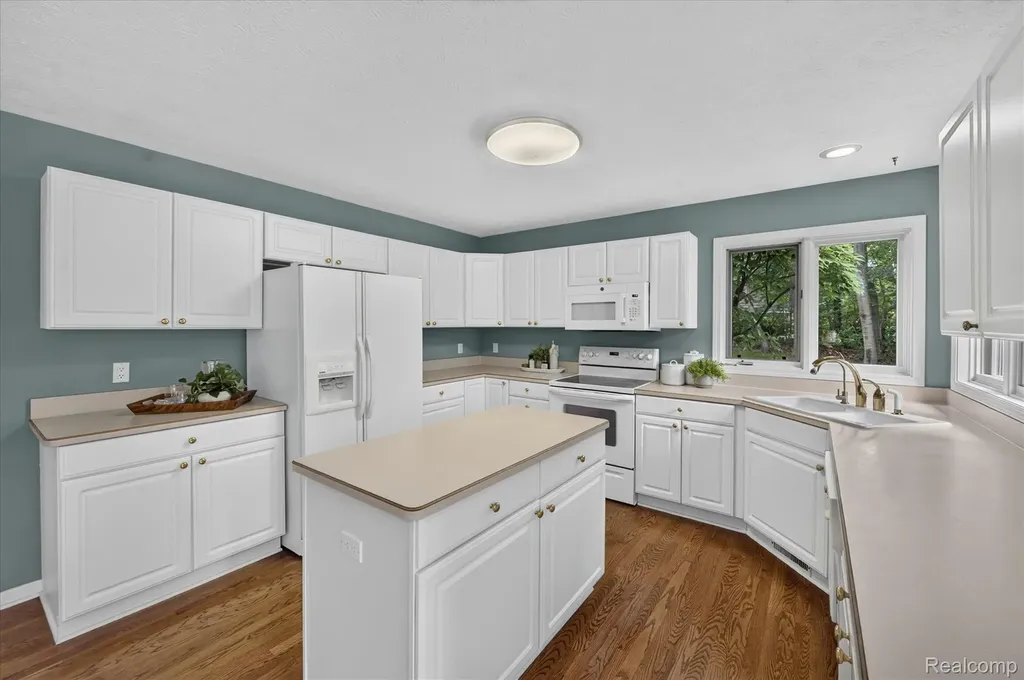 5079 Pinewood Drive Genoa Township MI 48116