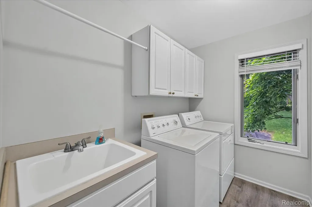 5079 Pinewood Drive Genoa Township MI 48116