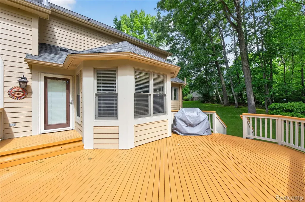 5079 Pinewood Drive Genoa Township MI 48116