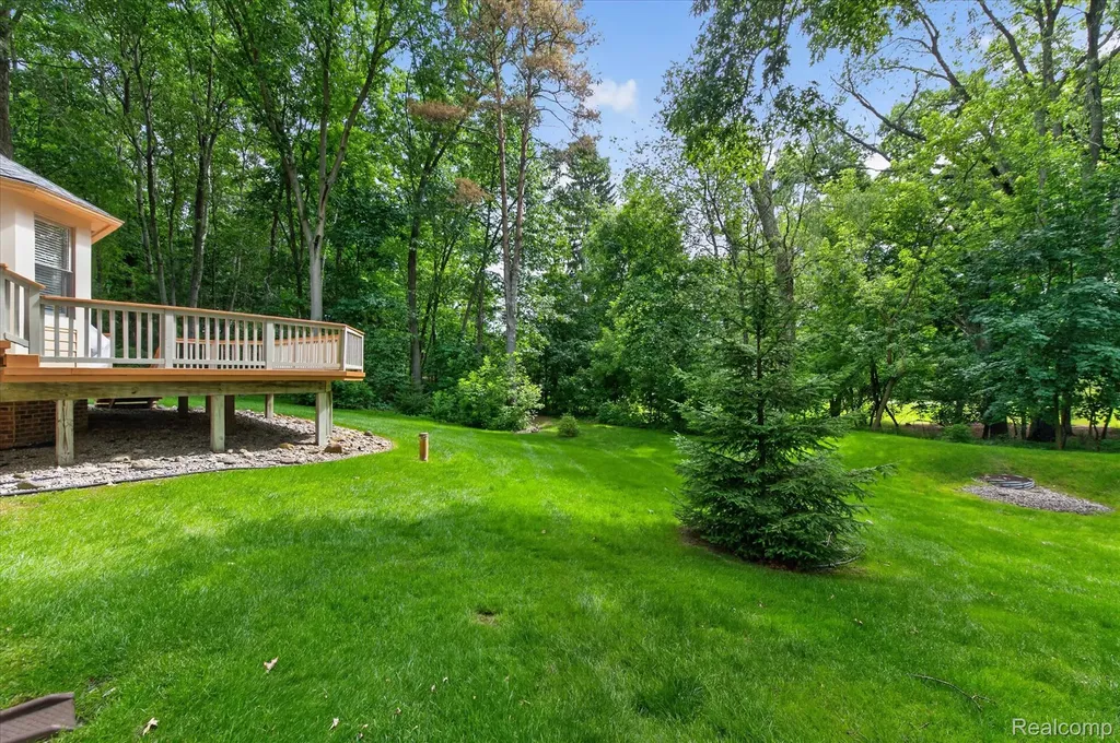 5079 Pinewood Drive Genoa Township MI 48116