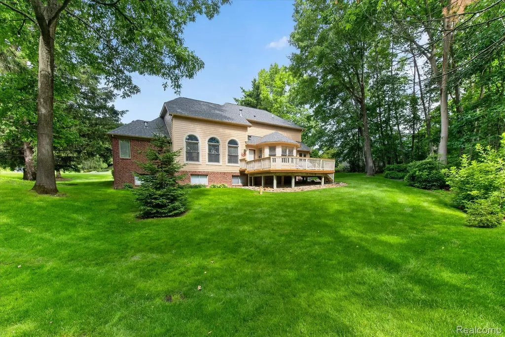 5079 Pinewood Drive Genoa Township MI 48116