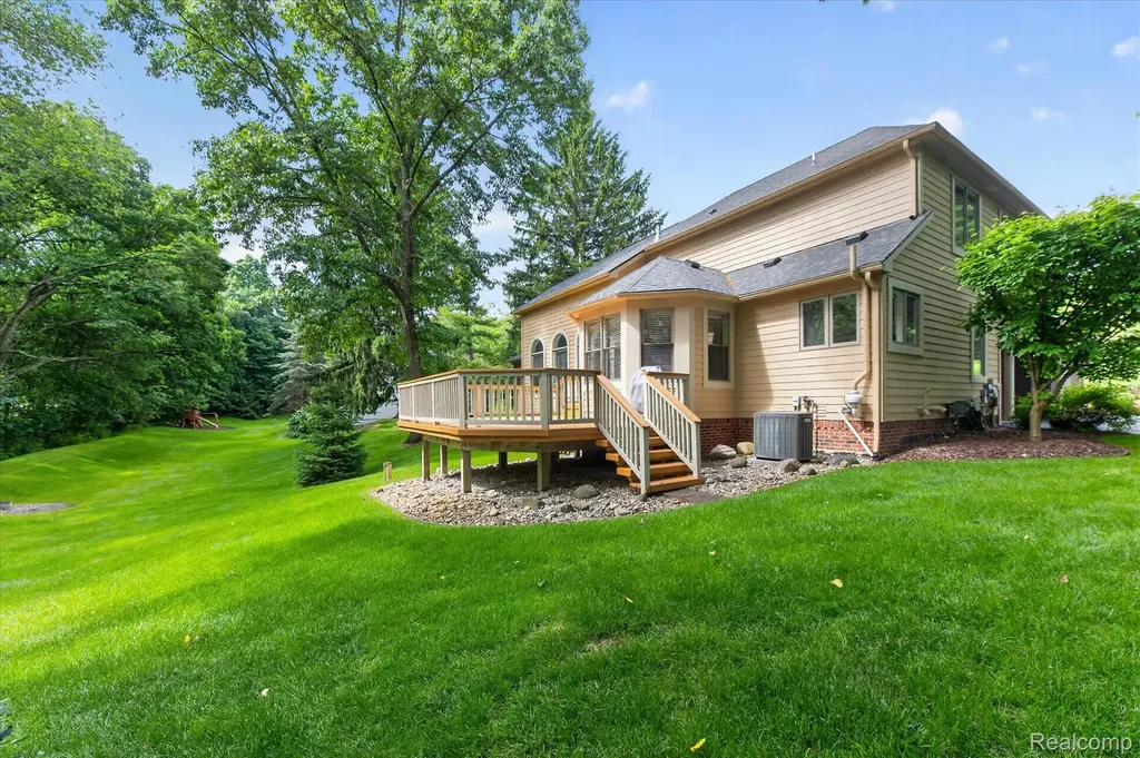 5079 Pinewood Drive Genoa Township MI 48116