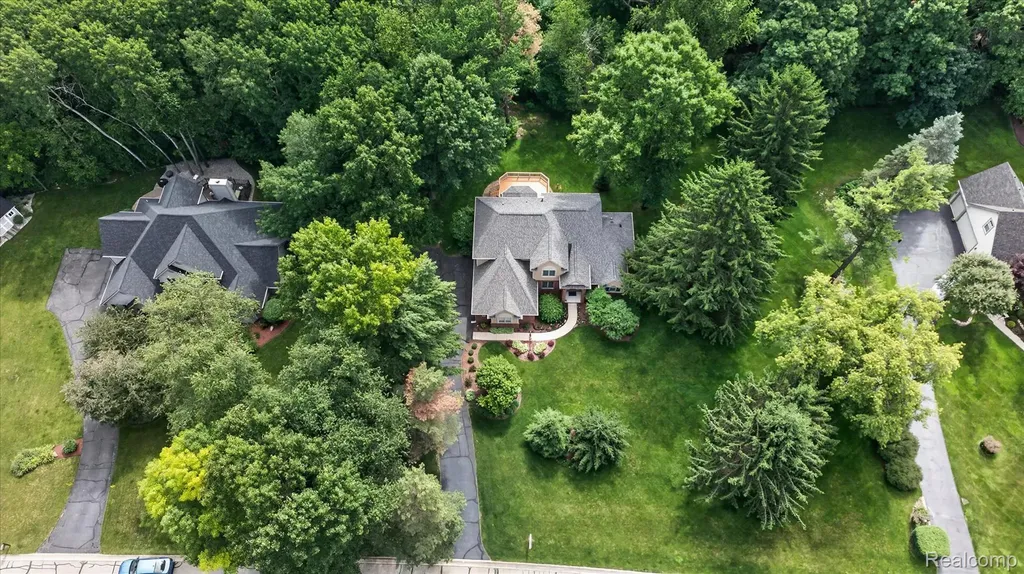 5079 Pinewood Drive Genoa Township MI 48116