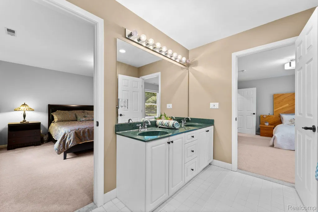 1137 S Tennyson Drive Milford Village MI 48381