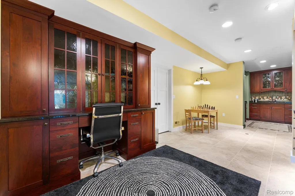 1137 S Tennyson Drive Milford Village MI 48381
