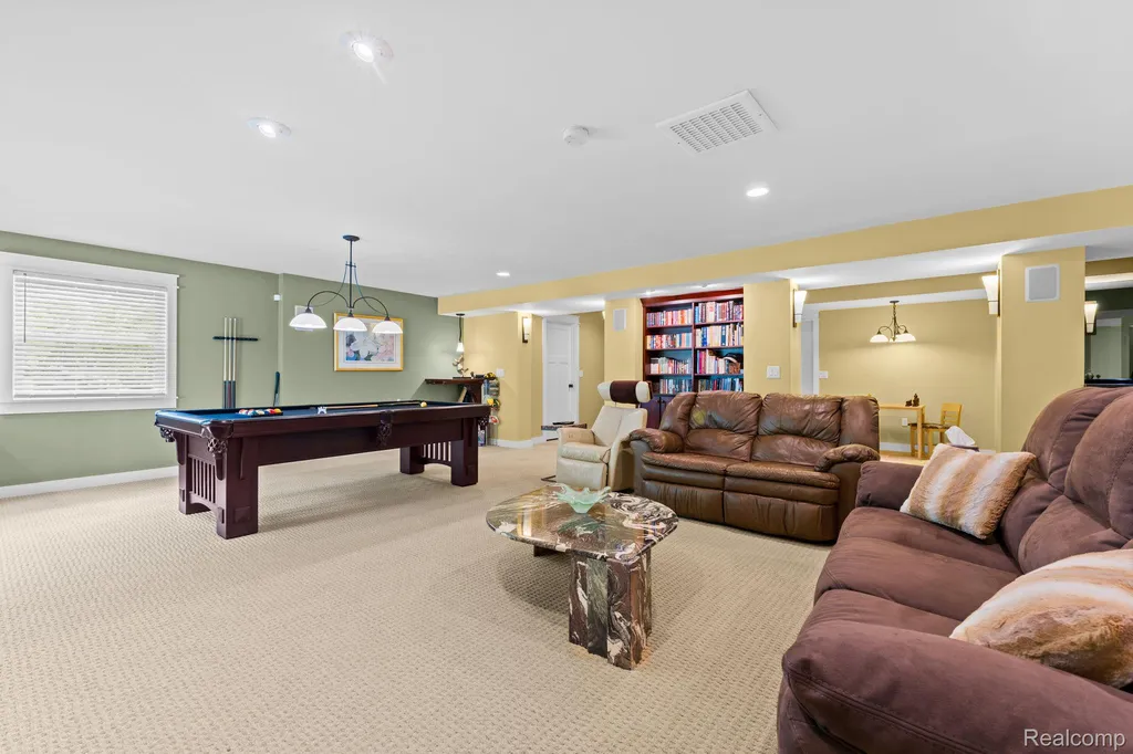 1137 S Tennyson Drive Milford Village MI 48381