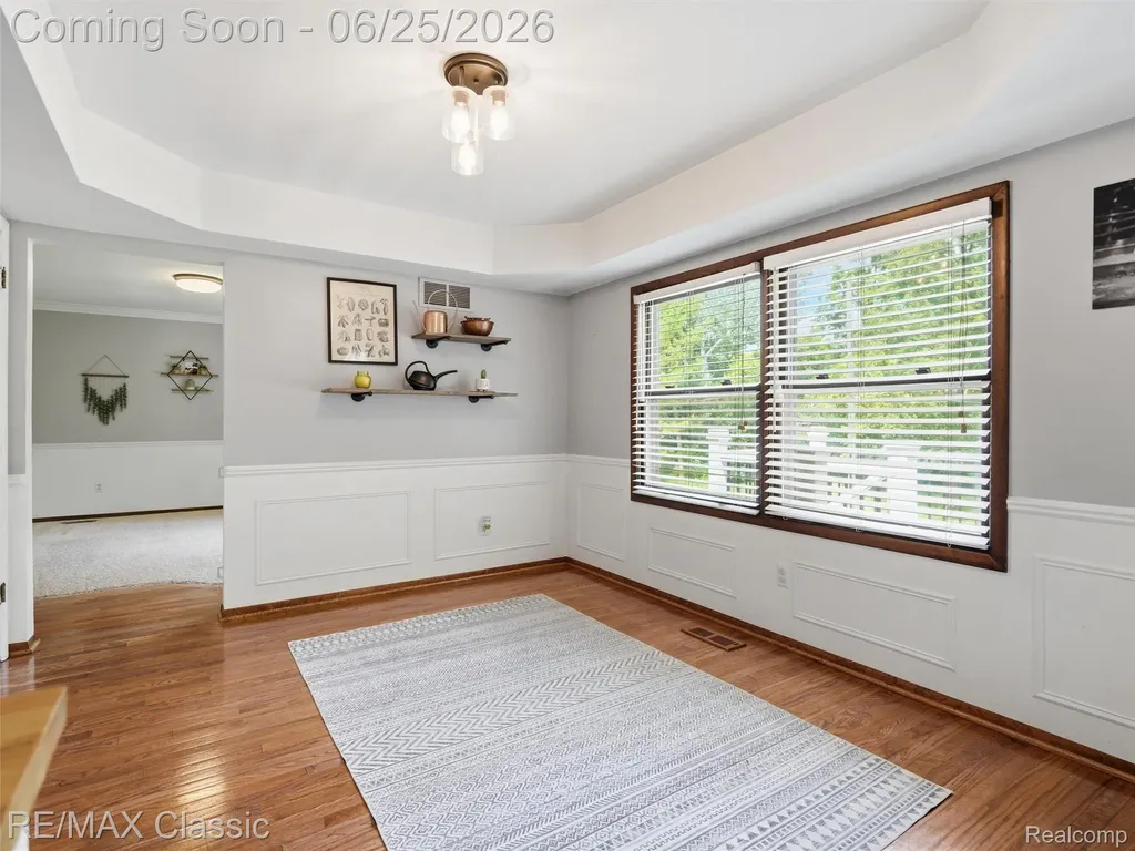 17236 Carol Street Livonia City MI 48152