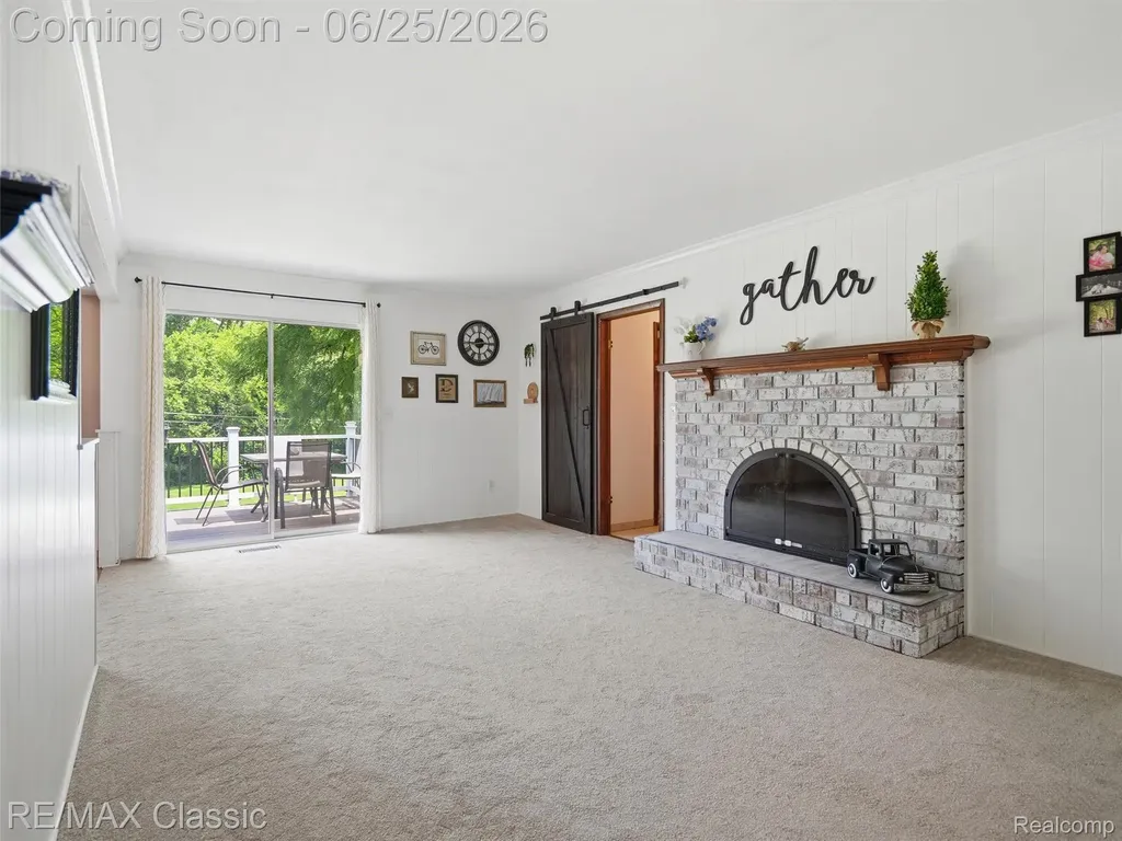 17236 Carol Street Livonia City MI 48152