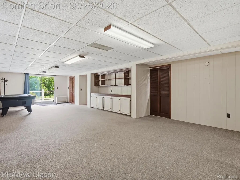 17236 Carol Street Livonia City MI 48152