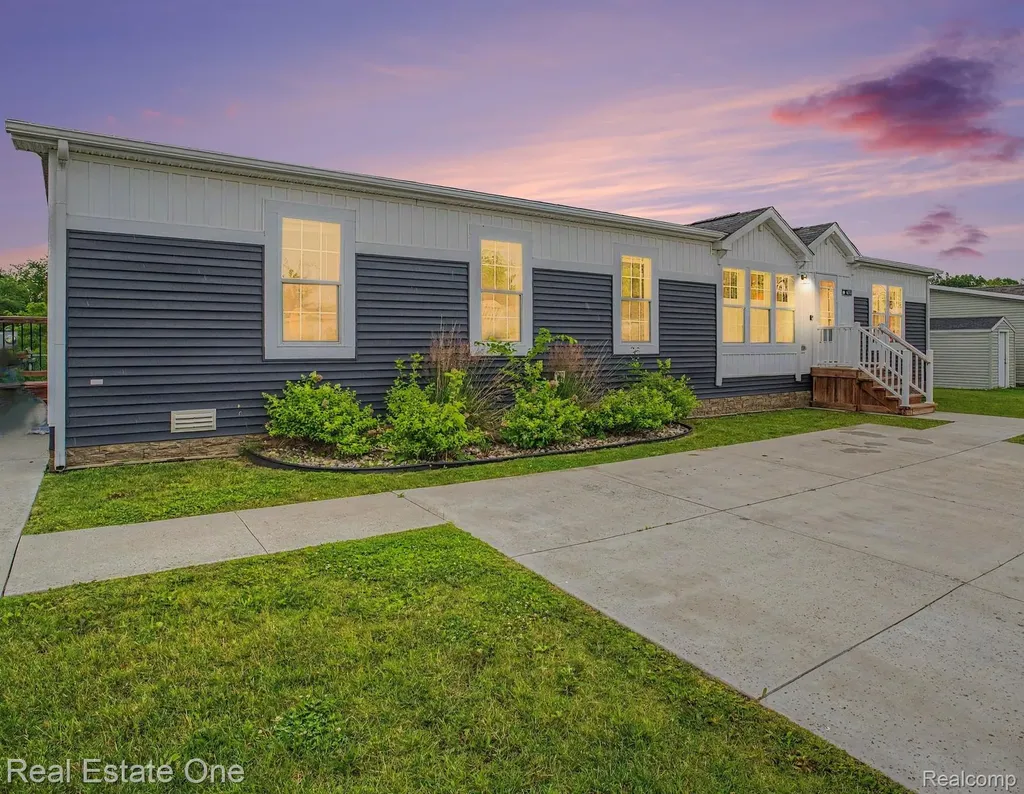 6435 Prince Boulevard Tyrone Township MI 48430