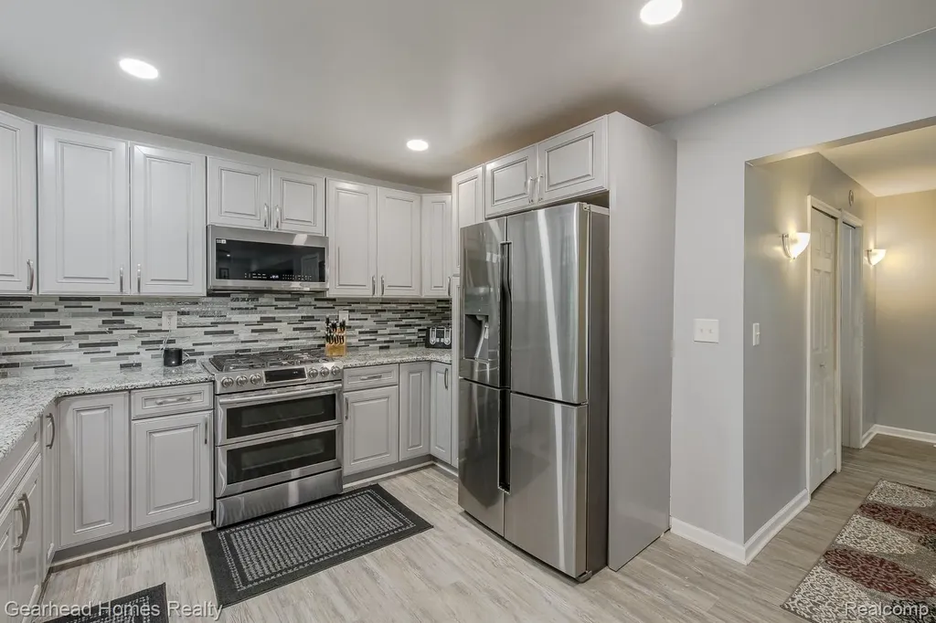 12364 Morrish Road Montrose Charter Township MI 48420
