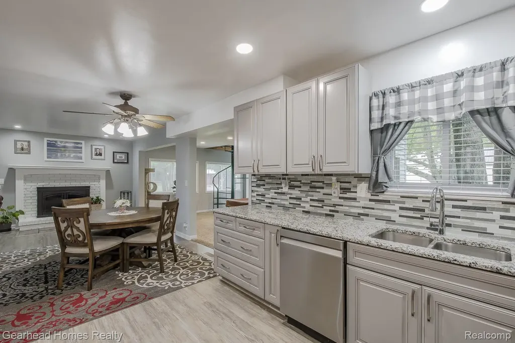 12364 Morrish Road Montrose Charter Township MI 48420