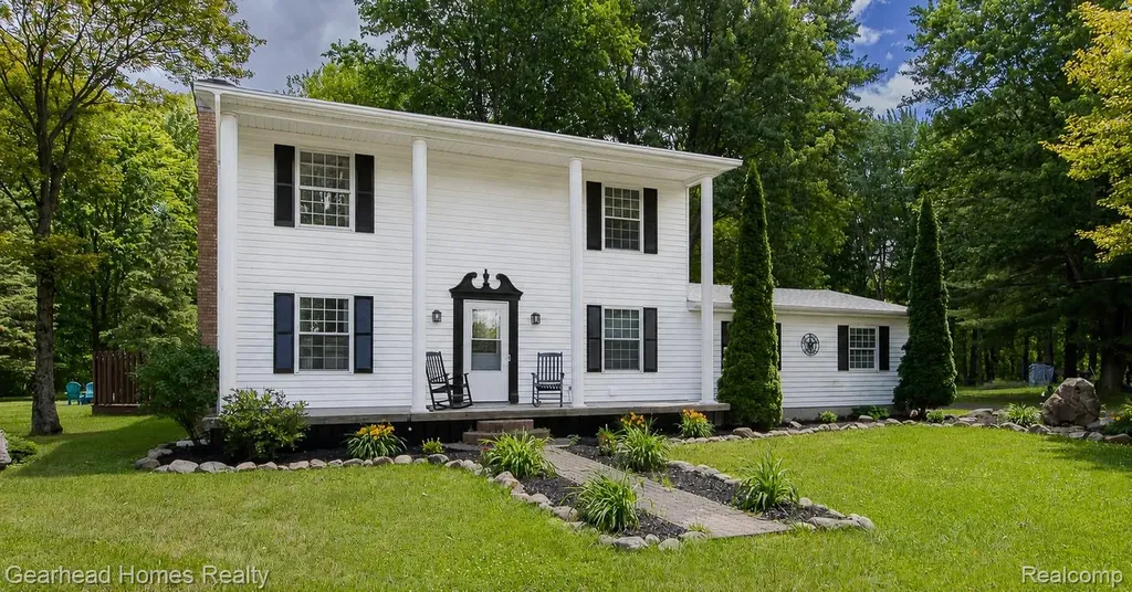 12364 Morrish Road Montrose Charter Township MI 48420