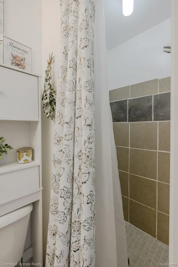 12364 Morrish Road Montrose Charter Township MI 48420